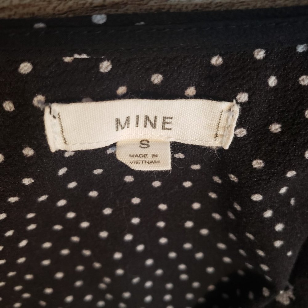Mine Flowy Cropped Blouse Size Small - Picture 4 of 8
